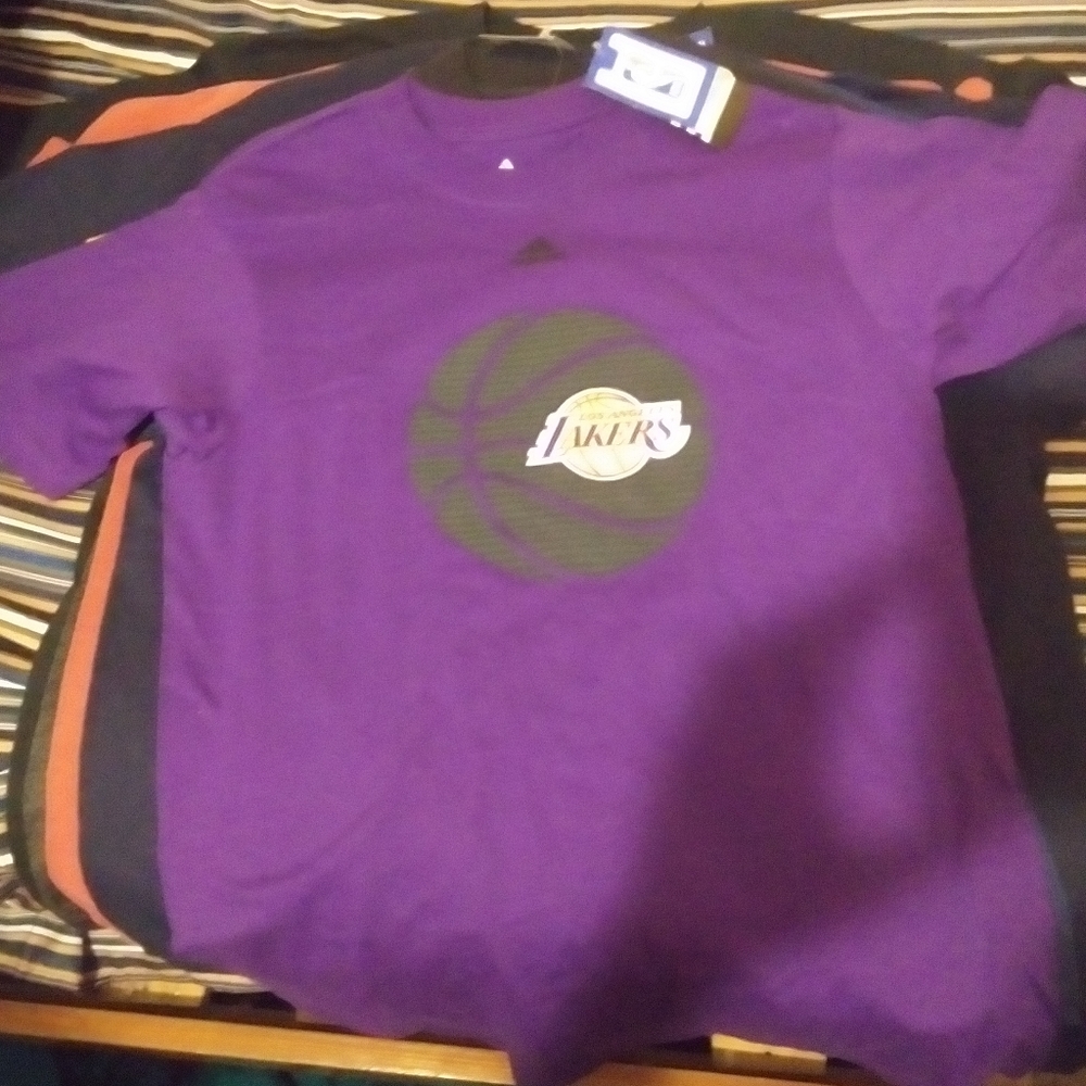 Adidas LA Lakers Tee Shirt